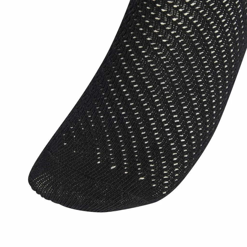 KD8398_3_HARDWARE_Photography_Detail View 1_white.webp