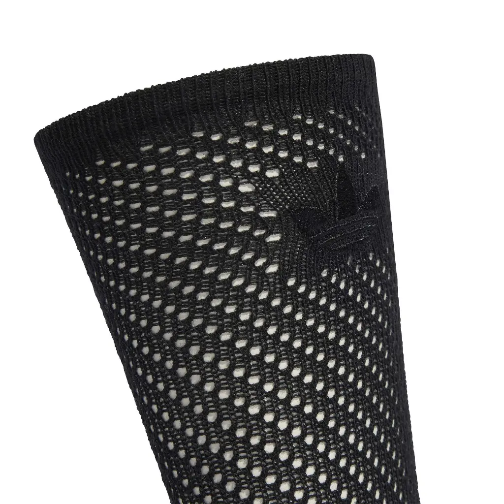 KD8398_4_HARDWARE_Photography_Detail View 2_white.webp