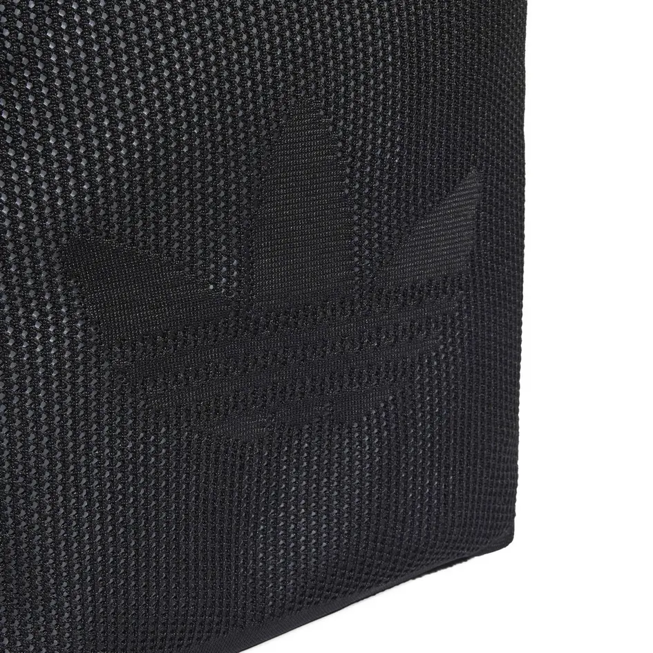 KD1002_5_HARDWARE_Photography_Detail View 1_white.webp