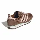 IH4550_7_FOOTWEAR_Photography_Back Lateral Top View_white.webp