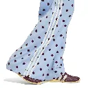 KV1170_6_APPAREL_On Model_Detail View 2_white.webp