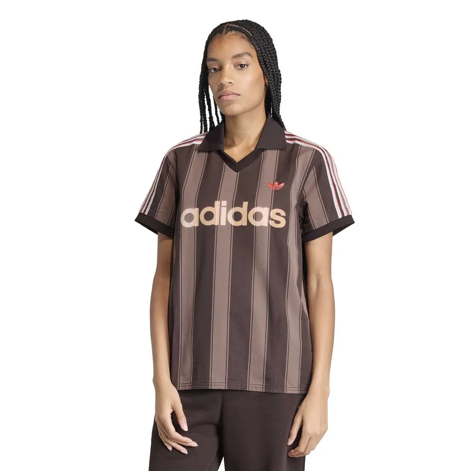 KD5450_2_APPAREL_On Model_Standard View_white.webp