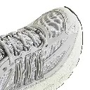 HQ7553_9_FOOTWEAR_Photography_Detail View 2_white.webp