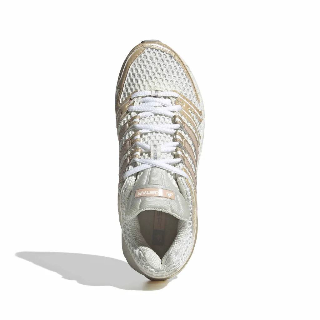 IH1799_3_FOOTWEAR_Photography_Top Portrait View_white.webp