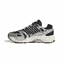 KI6120_5_FOOTWEAR_Photography_Side Medial Center View_white.webp