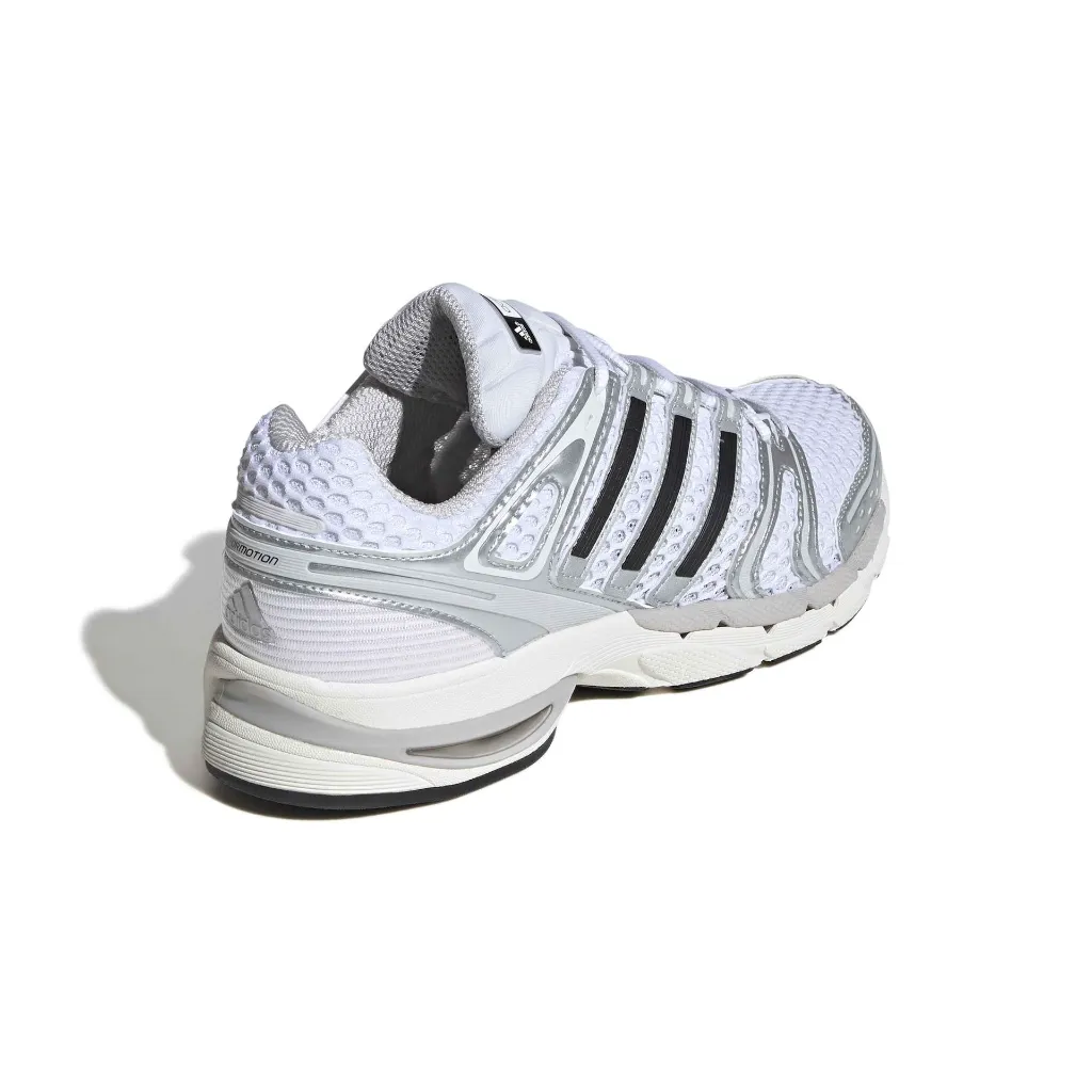 KI6121_7_FOOTWEAR_Photography_Back Lateral Top View_white.webp