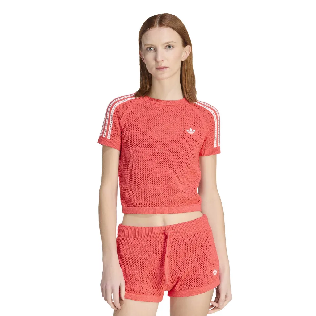 KC6482_2_APPAREL_On Model_Standard View_white.webp