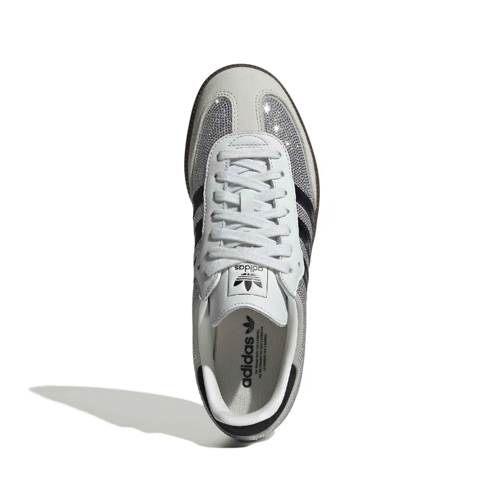 IH9055_3_FOOTWEAR_Photography_Top Portrait View_white.webp