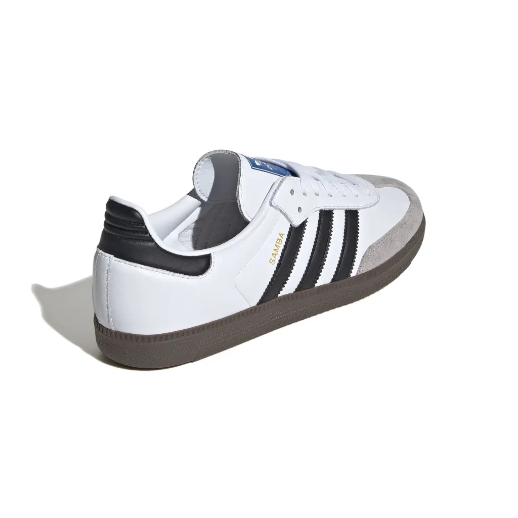 B75806_7_FOOTWEAR_Photography_Back Lateral Top View_white.webp