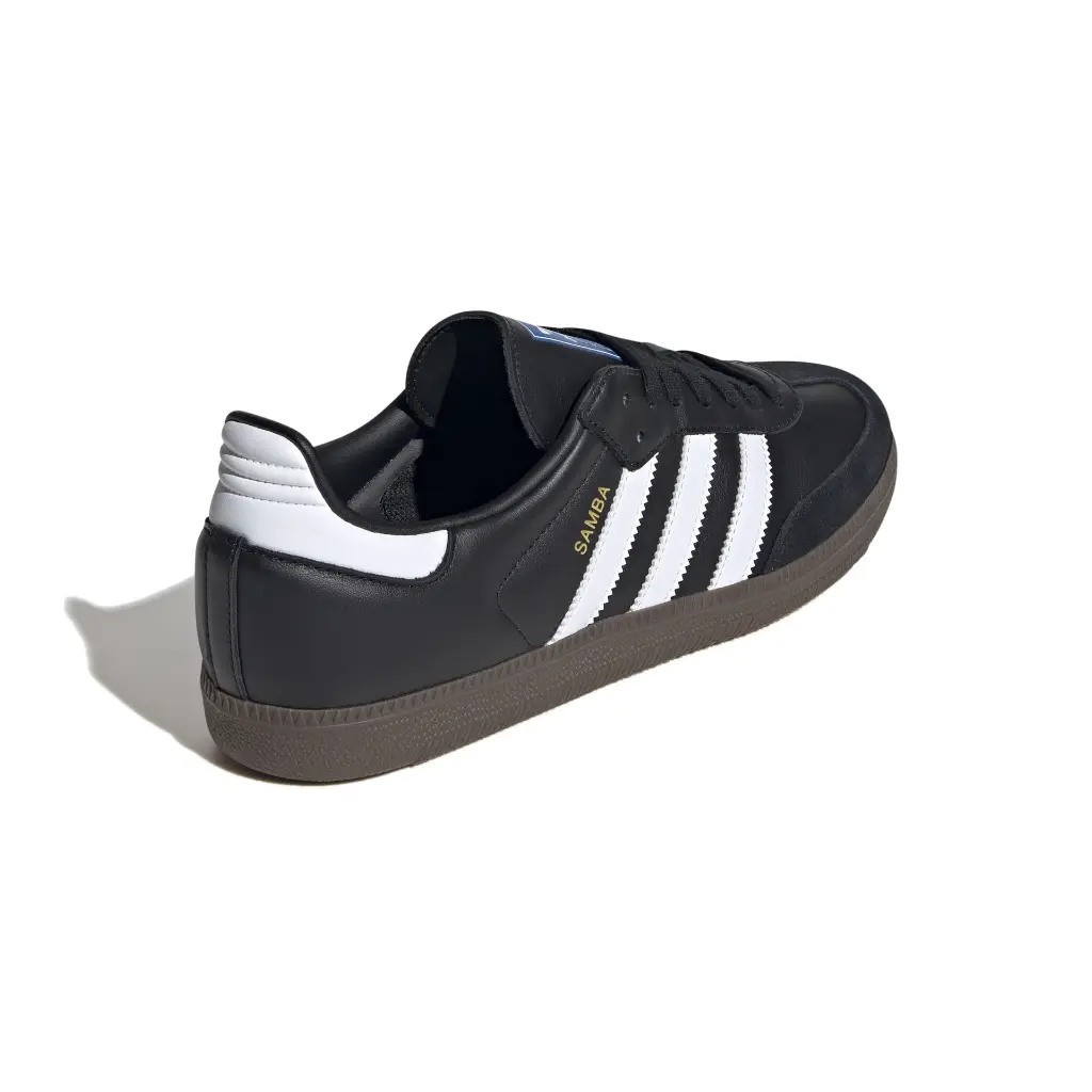 B75807_7_FOOTWEAR_Photography_Back Lateral Top View_white.webp