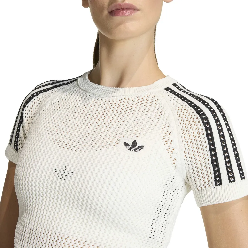 KE0200_5_APPAREL_On Model_Detail View 1_white.webp