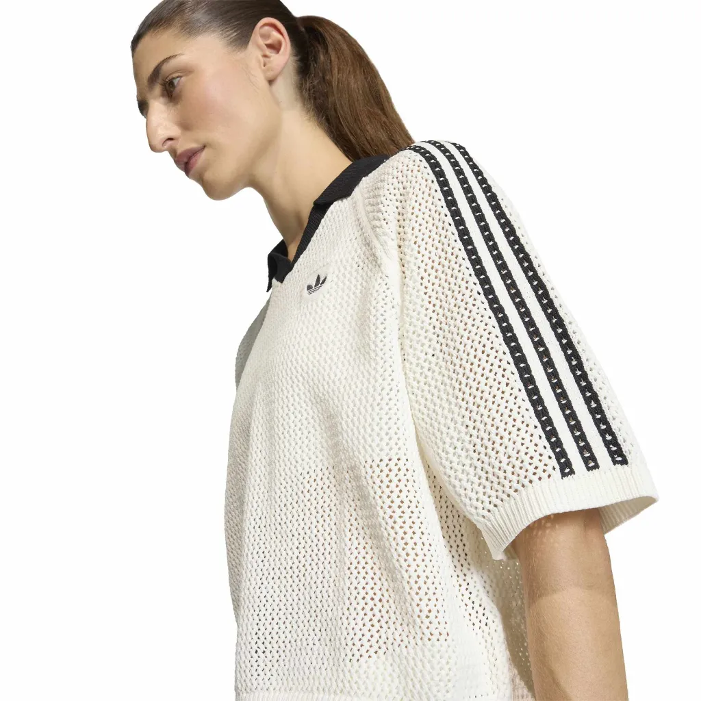 KC6490_6_APPAREL_On Model_Detail View 2_white.webp