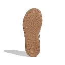 KI3943_4_FOOTWEAR_Photography_Bottom View_white.webp