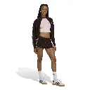 KE0202_4_APPAREL_On Model_Walking View_white.webp