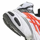 HQ7468_9_FOOTWEAR_Photography_Detail View 2_white.webp