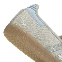 IH6978_9_FOOTWEAR_Photography_Detail View 2_white.webp
