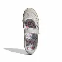 IH6978_3_FOOTWEAR_Photography_Top Portrait View_white.webp