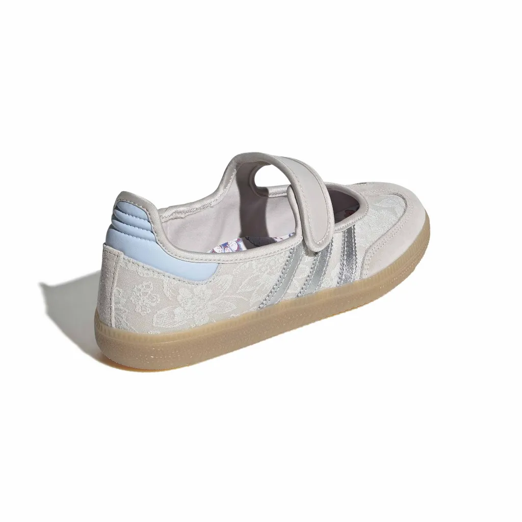 IH6978_7_FOOTWEAR_Photography_Back Lateral Top View_white.webp