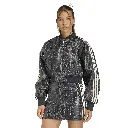KE5035_2_APPAREL_On Model_Standard View_white.webp