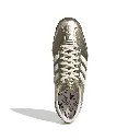 KK2612_3_FOOTWEAR_Photography_Top Portrait View_white.webp