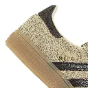 KK0932_9_FOOTWEAR_Photography_Detail View 2_white.webp