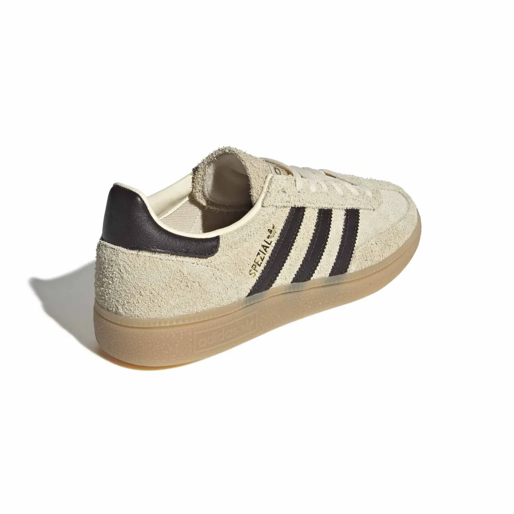 KK0932_7_FOOTWEAR_Photography_Back Lateral Top View_white.webp