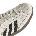 KJ7435_9_FOOTWEAR_Photography_Detail View 2_white.webp