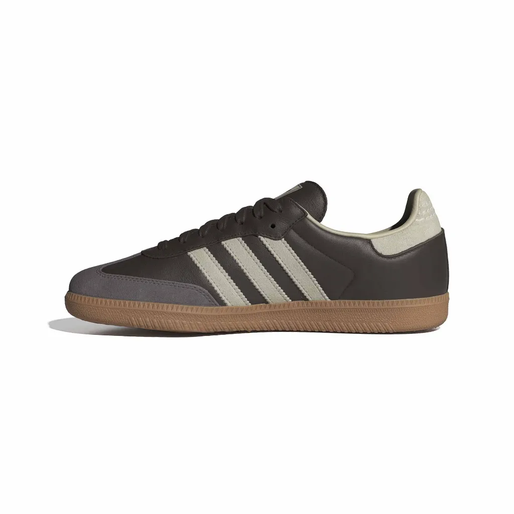 ID1481_5_FOOTWEAR_Photography_Side Medial Center View_white.webp
