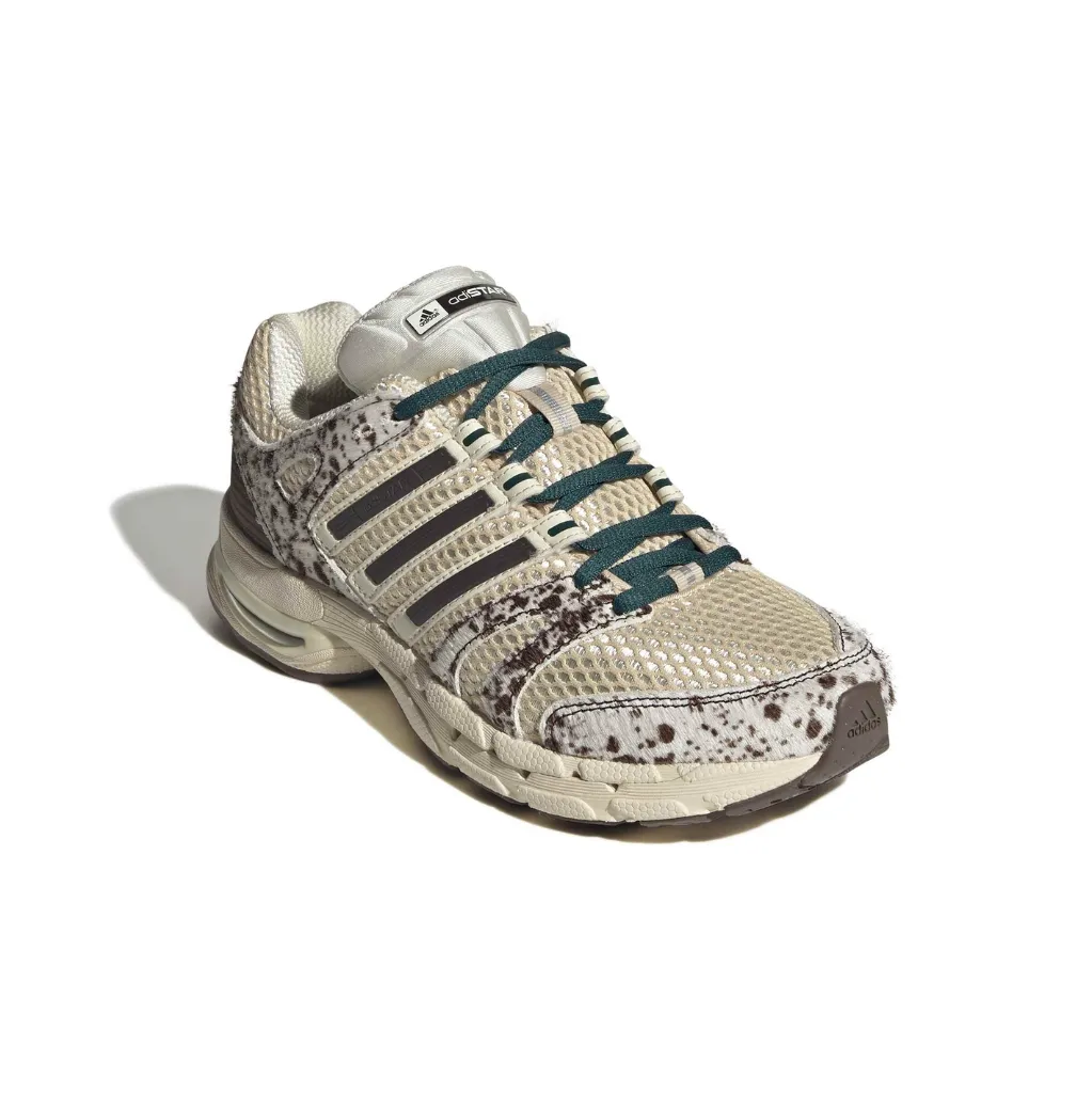 KJ8372_6_FOOTWEAR_Photography_Front Lateral Top View_white.webp