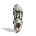 KJ8372_3_FOOTWEAR_Photography_Top Portrait View_white.webp
