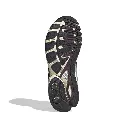 KI9846_4_FOOTWEAR_Photography_Bottom View_white.webp