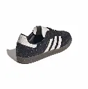 KJ7436_7_FOOTWEAR_Photography_Back Lateral Top View_white.webp