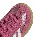 KH9477_8_FOOTWEAR_Photography_Detail View 1_white.webp