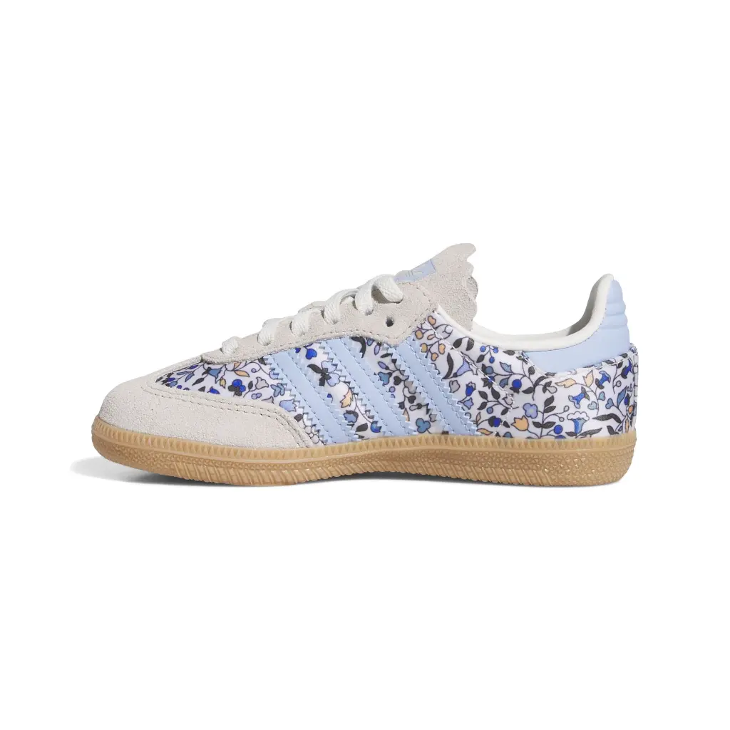 JP8079_5_FOOTWEAR_Photography_Side Medial Center View_white.webp