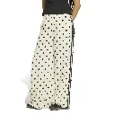 KV1168_2_APPAREL_On Model_Standard View_white.webp