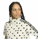 KV1165_5_APPAREL_On Model_Detail View 1_white.webp