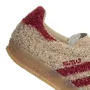 JP8341_8_FOOTWEAR_Photography_Detail View 1_white.webp