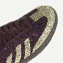 KJ7488_9_FOOTWEAR_Photography_Detail View 2_white.webp