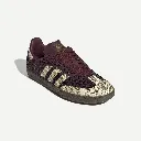 KJ7488_6_FOOTWEAR_Photography_Front Lateral Top View_white.webp