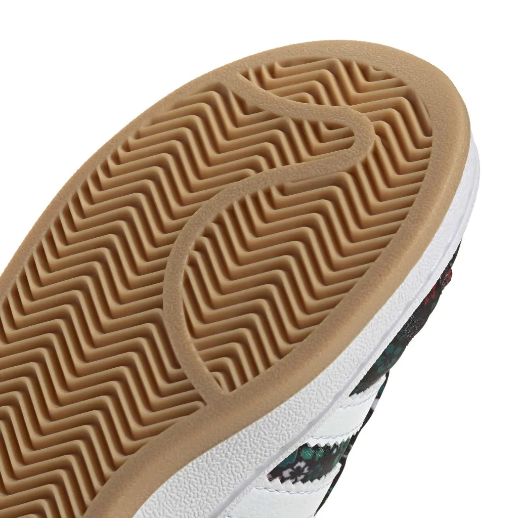 HQ9189_8_FOOTWEAR_Photography_Detail View 1_white.webp