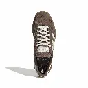 IF6490_3_FOOTWEAR_Photography_Top Portrait View_white.webp